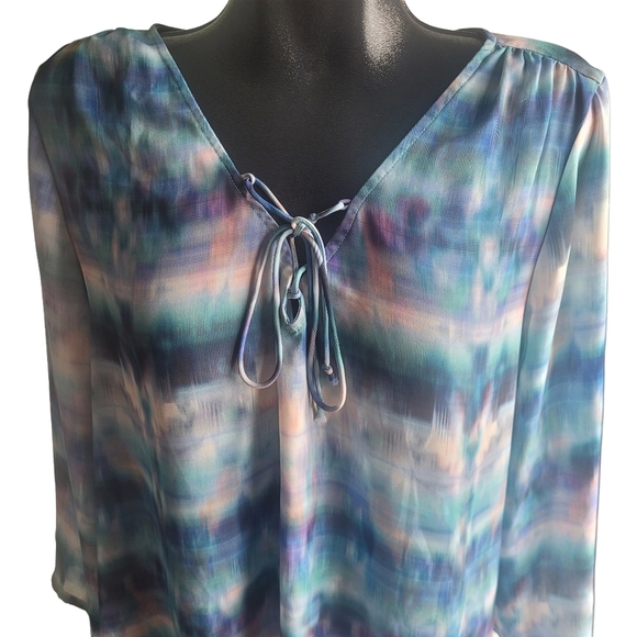 A.n.a Multi Colored Lace Up Neckline Blouse XL - Picture 2 of 7